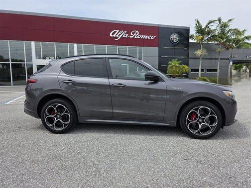 2022 Alfa Romeo Stelvio Ti