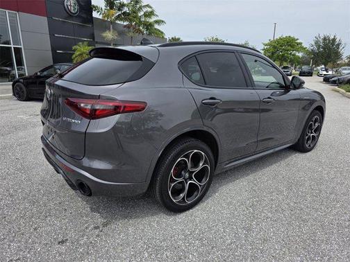 2022 Alfa Romeo Stelvio Ti