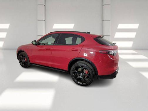 2025 Alfa Romeo Stelvio Sprint AWD