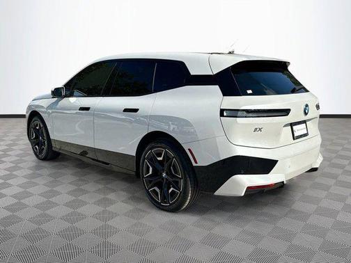 2025 BMW iX xDrive50