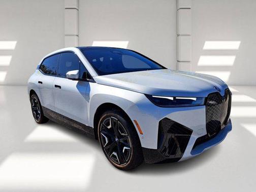 2025 BMW iX xDrive50