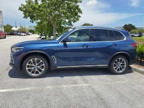 Photo 4 of 5 of 2019 BMW X5 xDrive40i