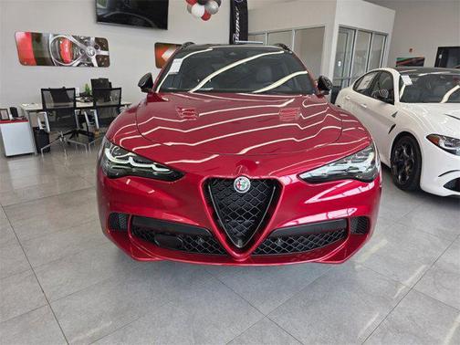 2024 Alfa Romeo Stelvio Quadrifoglio