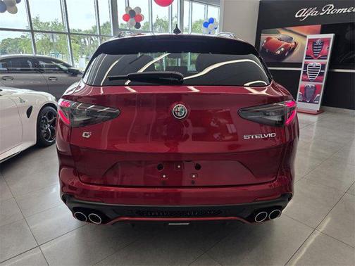 2024 Alfa Romeo Stelvio Quadrifoglio