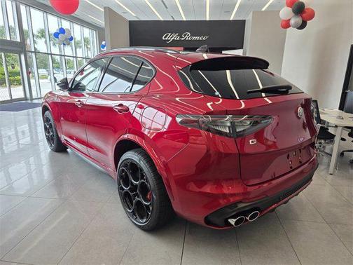 2024 Alfa Romeo Stelvio Quadrifoglio