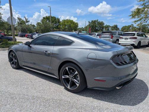 2022 Ford Mustang EcoBoost