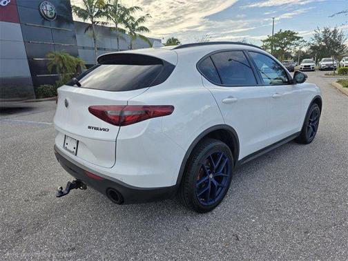 2019 Alfa Romeo Stelvio Base