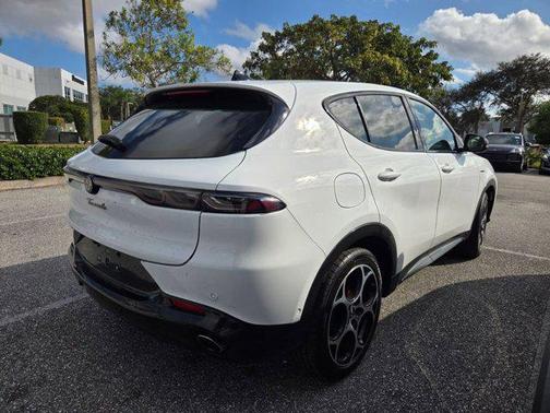 2024 Alfa Romeo Tonale Veloce EAWD