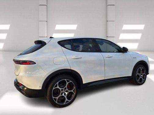2024 Alfa Romeo Tonale Veloce EAWD