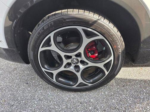 2024 Alfa Romeo Tonale Veloce EAWD