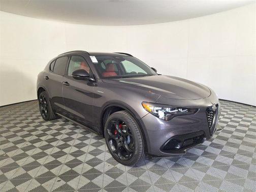 2025 Alfa Romeo Stelvio Sprint AWD