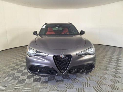 2025 Alfa Romeo Stelvio Sprint AWD
