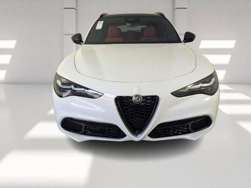 2025 Alfa Romeo Stelvio Sprint AWD