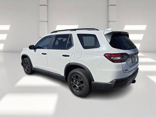 2023 Honda Pilot AWD TrailSport