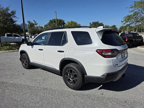 2023 Honda Pilot AWD TrailSport
