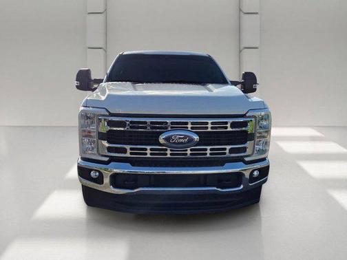 OXFORD WHITE 2025 Ford F-350 XLT