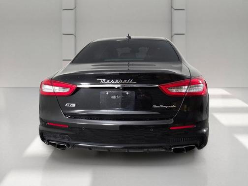 Black 2017 Maserati Quattroporte GTS GranSport