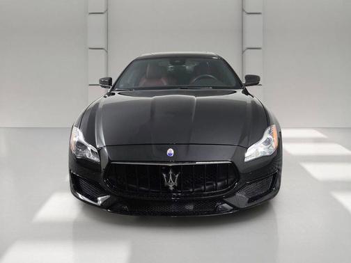 Black 2017 Maserati Quattroporte GTS GranSport