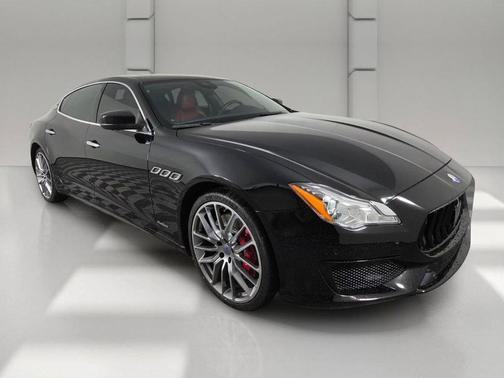 Black 2017 Maserati Quattroporte GTS GranSport