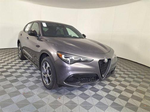 2025 Alfa Romeo Stelvio Sprint