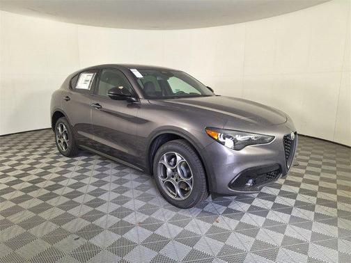 2025 Alfa Romeo Stelvio Sprint