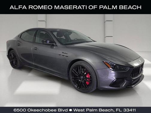 Grigio Maratea Metallic 2023 Maserati Ghibli Modena