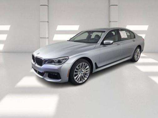 2019 BMW 750 I