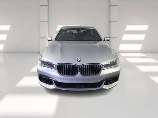 2019 BMW 750 I