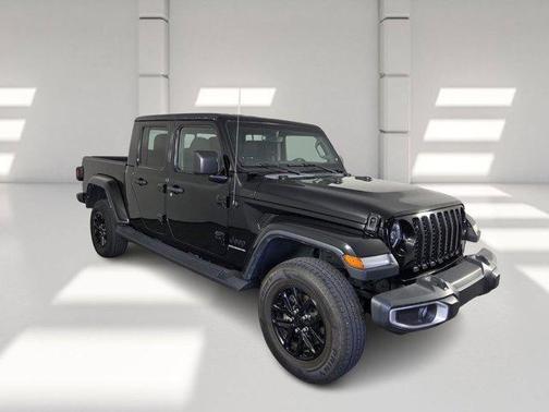 2023 Jeep Gladiator Sport S