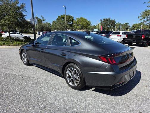 2022 Hyundai SONATA SEL