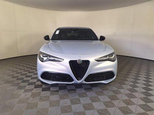 2025 Alfa Romeo Stelvio Sprint