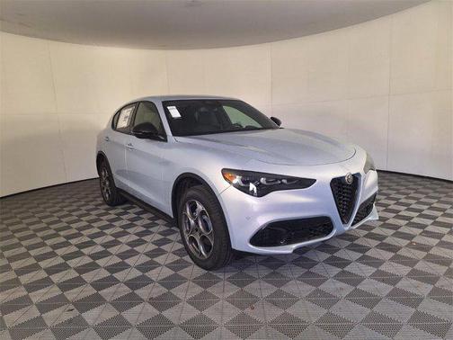 2025 Alfa Romeo Stelvio Sprint