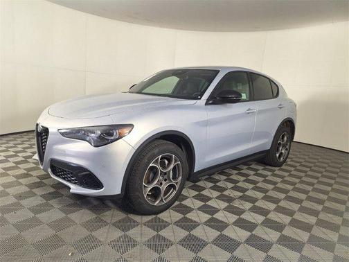 2025 Alfa Romeo Stelvio Sprint