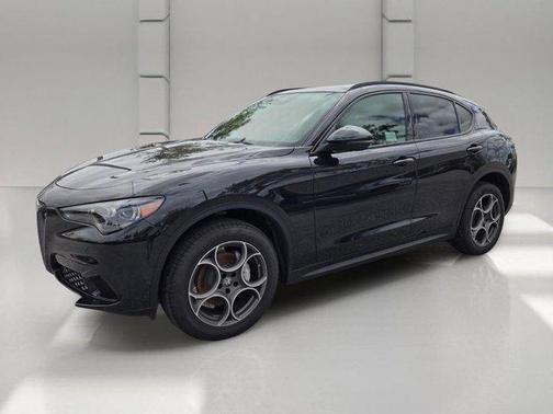 Vulcano Black Metallic 2025 Alfa Romeo Stelvio Sprint AWD