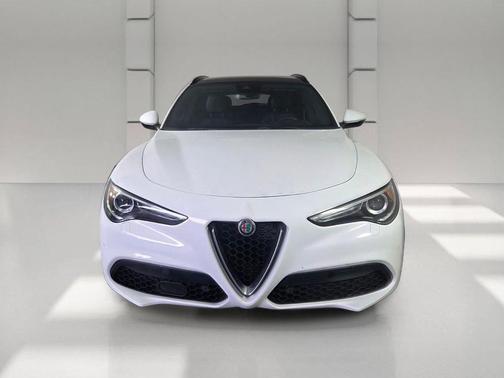 Alfa White 2023 Alfa Romeo Stelvio Ti