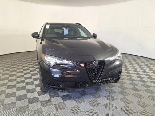 2025 Alfa Romeo Stelvio Sprint