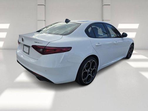 2023 Alfa Romeo Giulia Ti