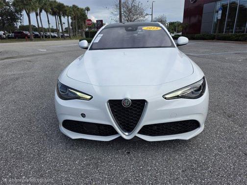 2023 Alfa Romeo Giulia Ti