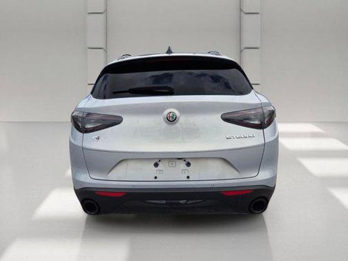 Moonlight Gray Metallic 2025 Alfa Romeo Stelvio Sprint AWD
