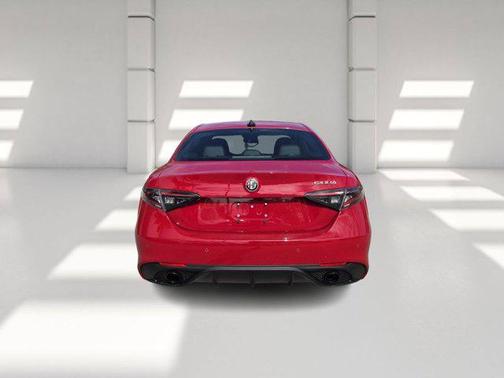 2026 Alfa Romeo Giulia Base