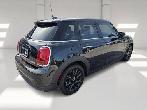 2023 MINI Hardtop Cooper