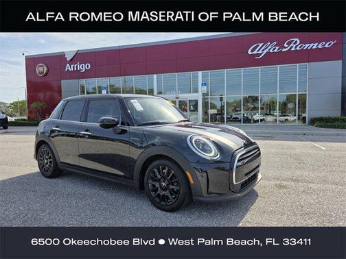 2023 MINI Hardtop Cooper