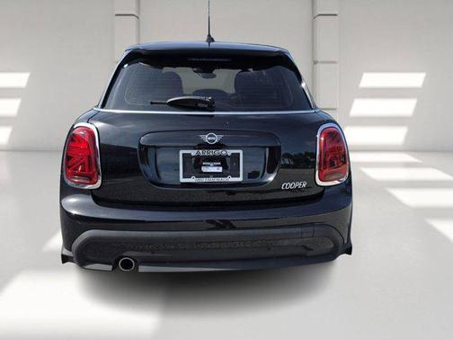 2023 MINI Hardtop Cooper
