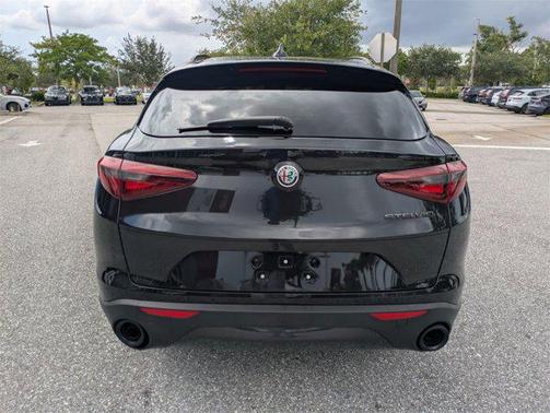 2020 Alfa Romeo Stelvio Base
