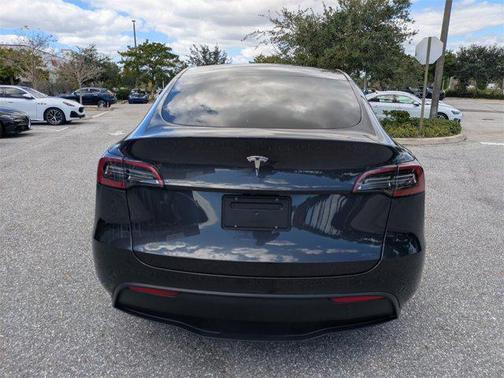 2024 Tesla Model Y Long Range Dual Motor All-Wheel Drive