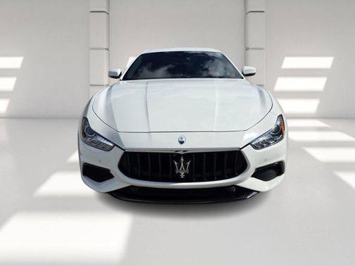2022 Maserati Ghibli Modena
