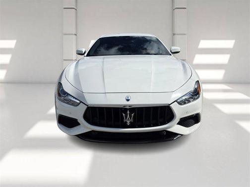 2022 Maserati Ghibli Modena