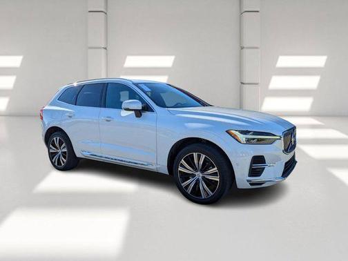2022 Volvo XC60 Recharge Plug-In Hybrid T8 Inscription