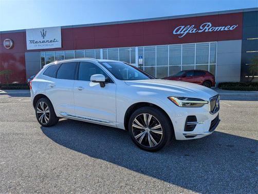 2022 Volvo XC60 Recharge Plug-In Hybrid T8 Inscription
