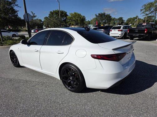 2022 Alfa Romeo Giulia Ti